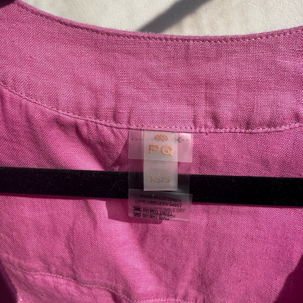 PQ Button Up Top - Picture 3 of 4